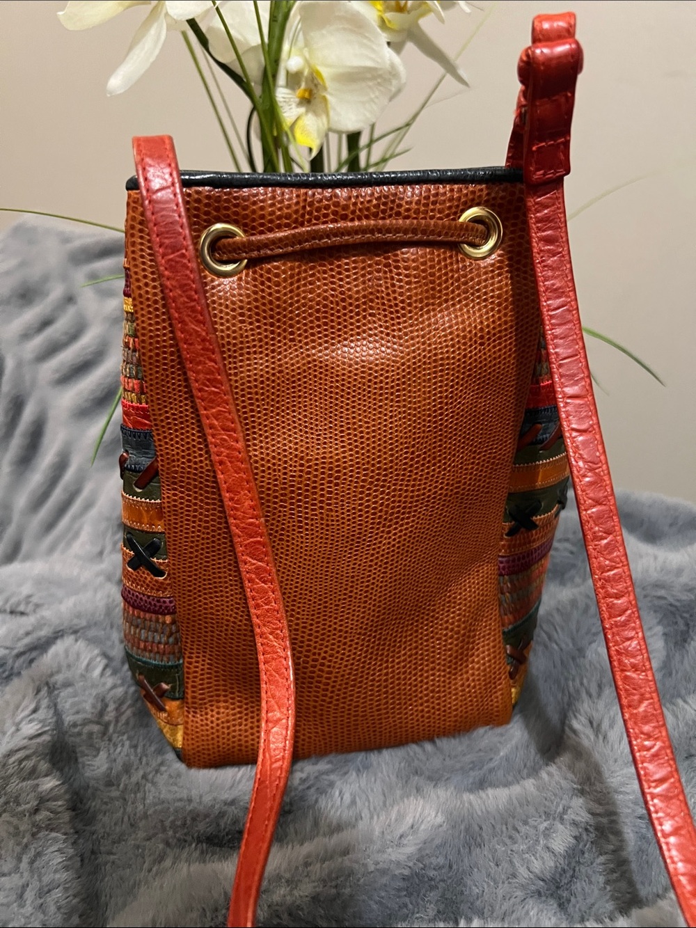 Sharif Vintage Multicolor Small Woven Leather Crossbody Bucket Bag EUC - Picture 4 of 7